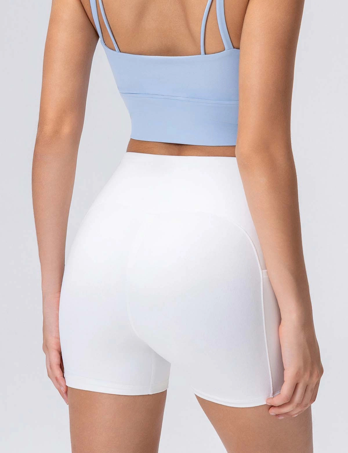 M Booty Lift Airy Fitted Short