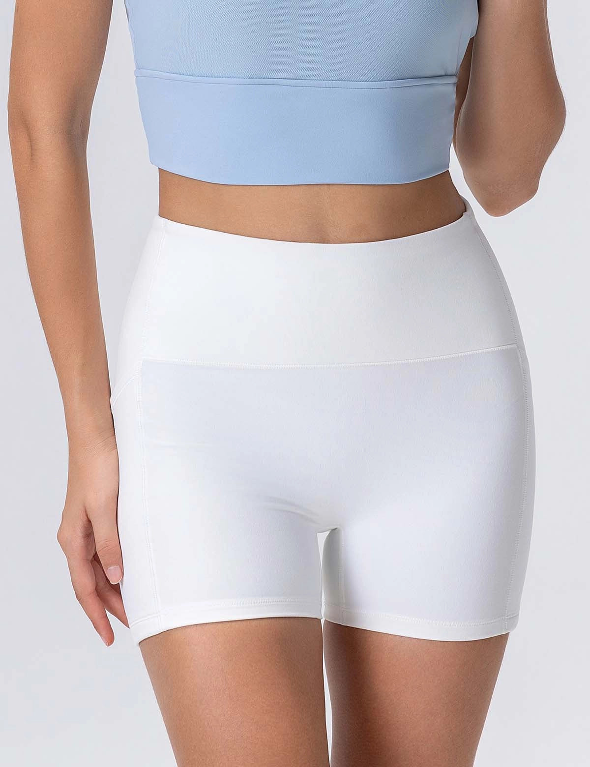 M Booty Lift Airy Fitted Short